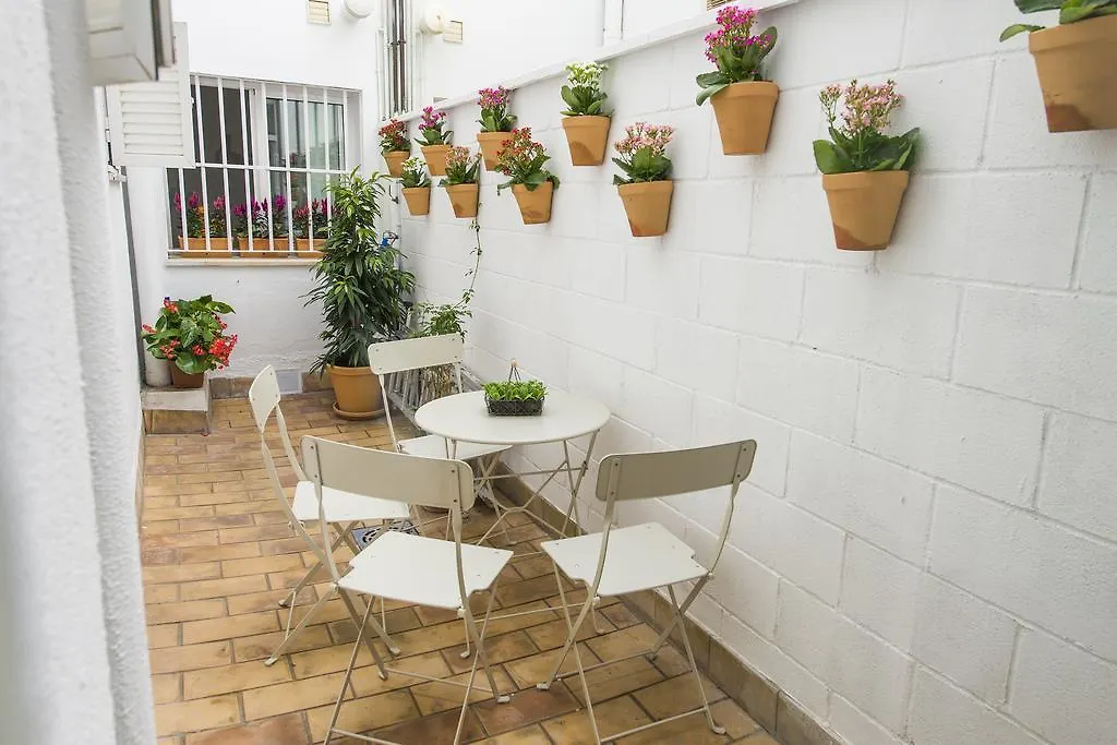 Anjara Apartments Seville 0*,